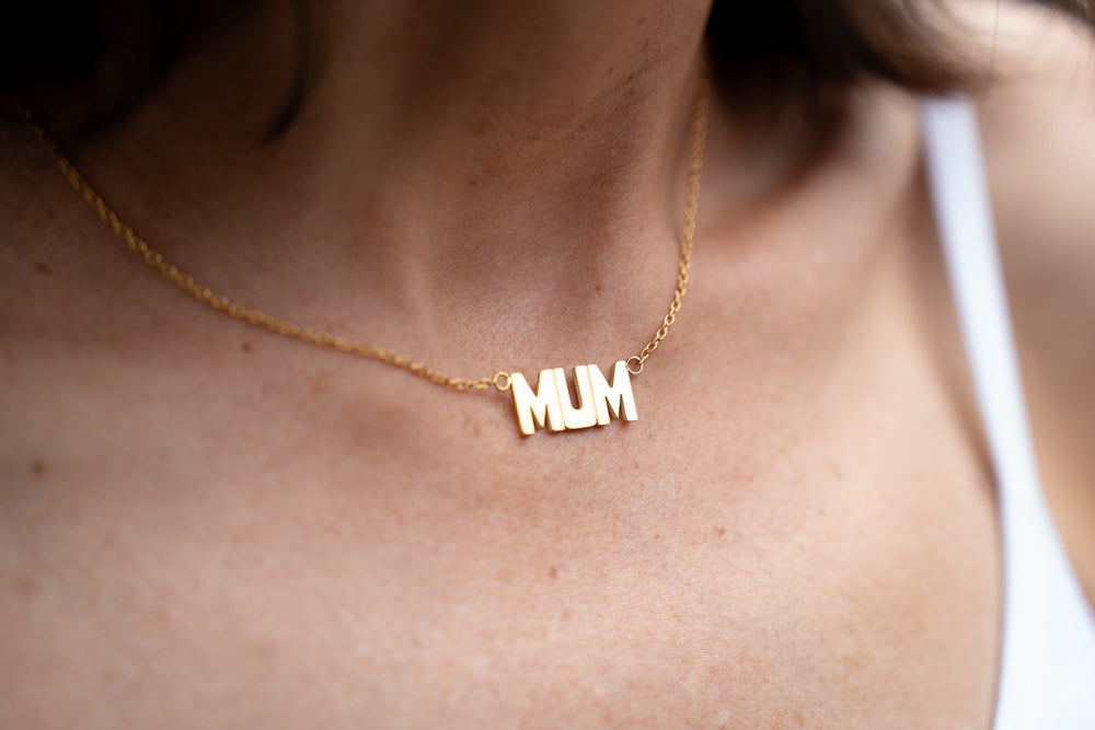 MUM NECKLACE GOLD