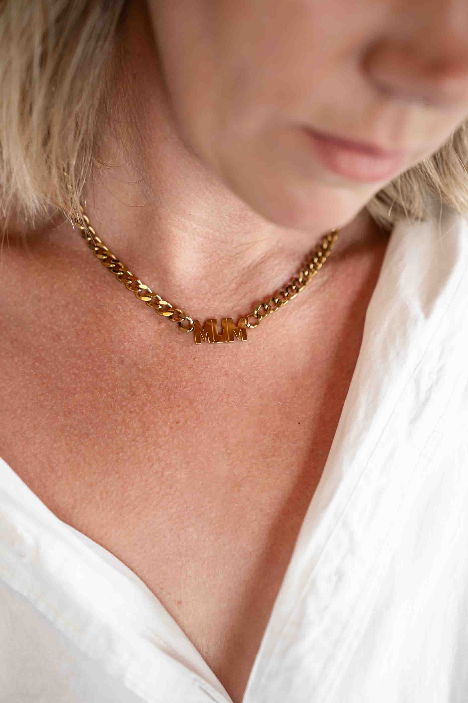 CHUNKY MUM NECKLACE GOLD